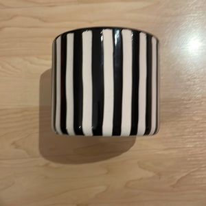 Stripped pencil holder